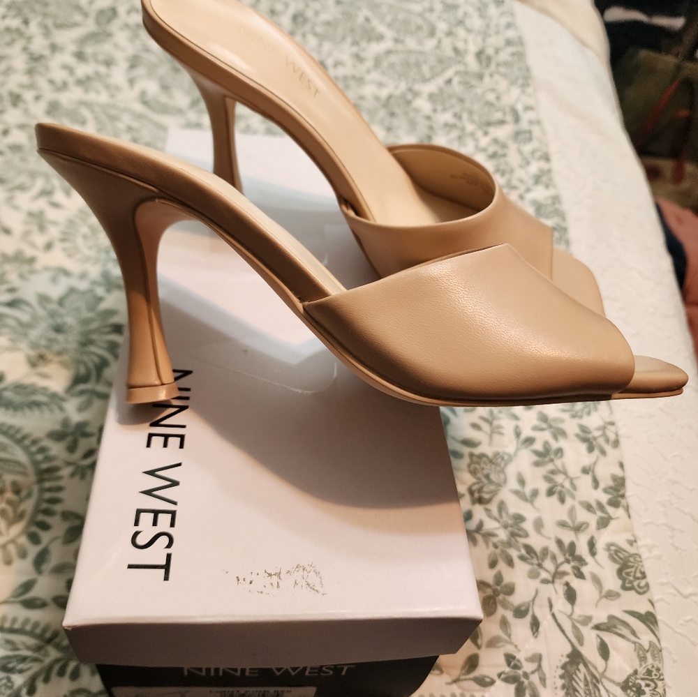 Nine West Panther 3 shoe Sz 7